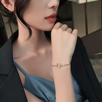 Korejski Nove Luksuzne Kristalno Metulj Kubičnih Cirkonij Zapestnica za Ženske Sijoče Cvet Luna Zvezde Obesek Bangle Lepe Nakit